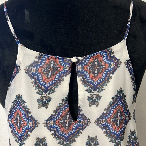 Patterned Dress - Picture 3 of 4